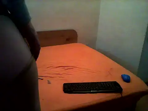 Snapshot of eblata04 chatting on 12/06/24, 10:08 eblata04 online show from 12/06/24, 10:08