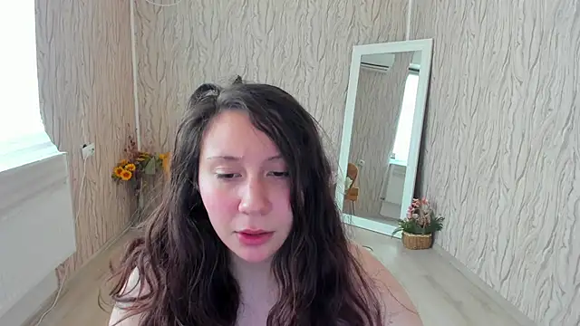 Snapshot of AishaRouhi chatting on 01/03/25, 08:32 AishaRouhi online show from 01/03/25, 08:32