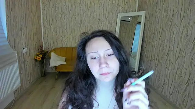 Snapshot of AishaRouhi chatting on 02/13/25, 05:05 AishaRouhi online show from 02/13/25, 05:05