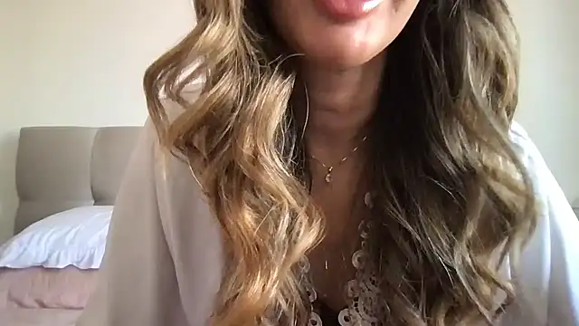 paolajonez online show from 01/05/25, 11:48