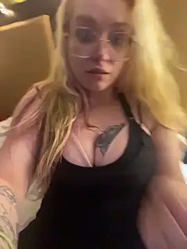 Lalalynn online show from 03/05/26, 01:40