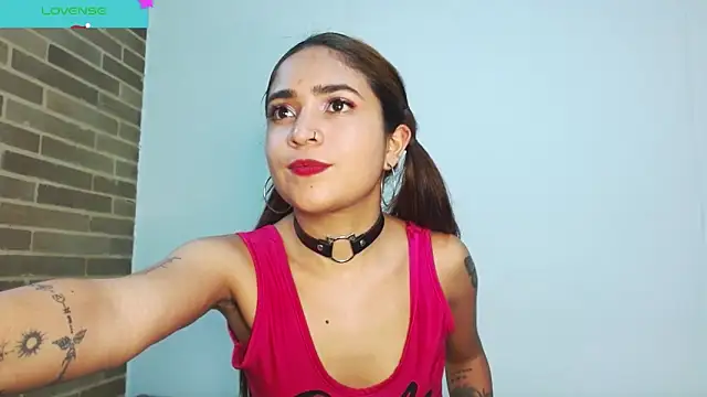 helenacyruss online show from 12/19/24, 10:10