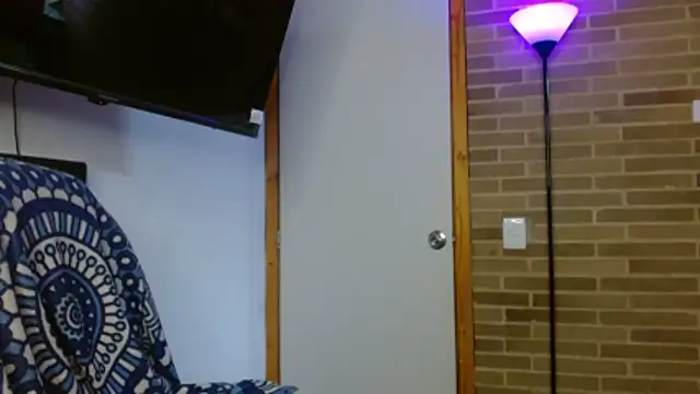 helenacyruss online show from 11/24/25, 07:35