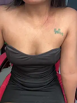 LeisyXO online show from 10/30/25, 07:58