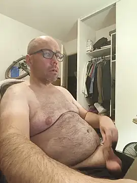 Snapshot of veryverybigdick45 chatting on 06/15/26, 10:23 veryverybigdick45 online show from 06/15/26, 10:23