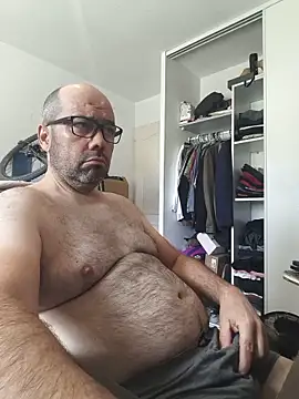 Snapshot of veryverybigdick45 chatting on 06/19/26, 10:30 veryverybigdick45 online show from 06/19/26, 10:30