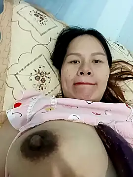 Snapshot of Baby-ladyass20 chatting on 01/05/25, 02:38 Baby-ladyass20 online show from 01/05/25, 02:38