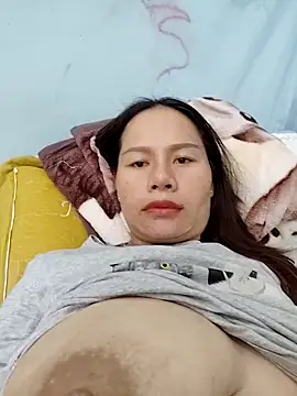 Snapshot of Baby-ladyass20 chatting on 11/30/25, 02:48 Baby-ladyass20 online show from 11/30/25, 02:48