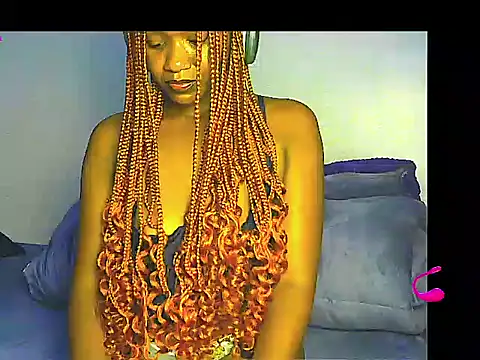 Snapshot of lilylovexx chatting on 12/04/25, 07:44 lilylovexx online show from 12/04/25, 07:44