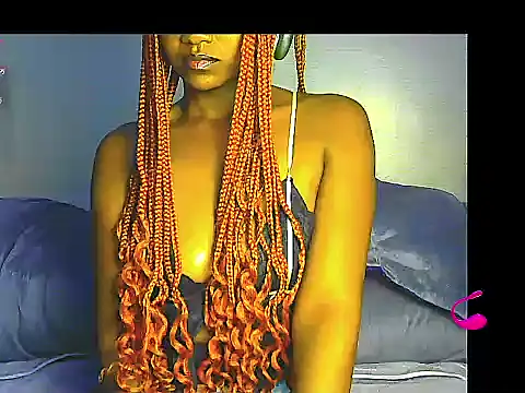 Snapshot of lilylovexx chatting on 12/21/25, 09:00 lilylovexx online show from 12/21/25, 09:00