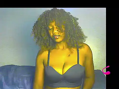 Snapshot of lilylovexx chatting on 02/12/26, 06:52 lilylovexx online show from 02/12/26, 06:52