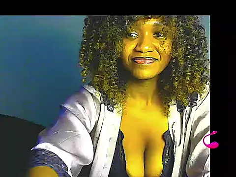 Snapshot of lilylovexx chatting on 05/11/26, 08:28 lilylovexx online show from 05/11/26, 08:28