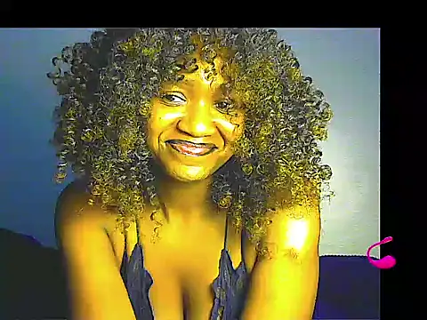 Snapshot of lilylovexx chatting on 05/12/26, 12:13 lilylovexx online show from 05/12/26, 12:13