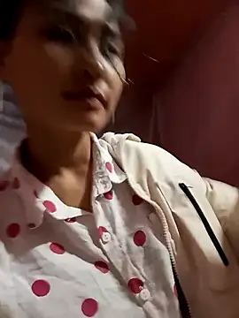 trieungoclnt online show from 11/03/25, 04:03