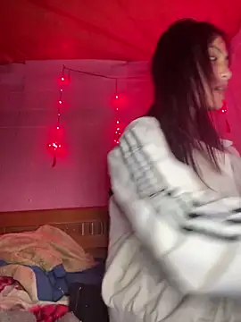 trieungoclnt online show from 03/11/26, 08:53