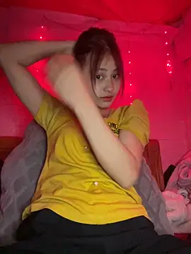 trieungoclnt online show from 03/13/26, 07:15