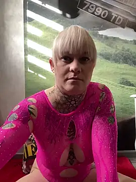 poussichienne online show from 01/31/25, 12:51