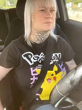 poussichienne online show from 09/13/25, 10:15