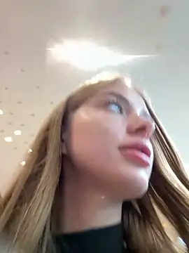 Snapshot of enjoy_my_beauty chatting on 02/22/25, 07:23 enjoy my beauty online show from 02/22/25, 07:23