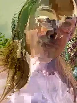 Snapshot of enjoy_my_beauty chatting on 02/26/25, 04:14 enjoy my beauty online show from 02/26/25, 04:14