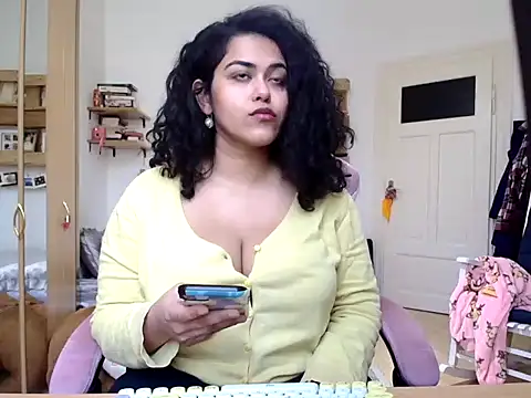 Curvydesifromgermany online show from 03/02/26, 10:44