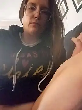 Willow8934 online show from 02/11/25, 08:52