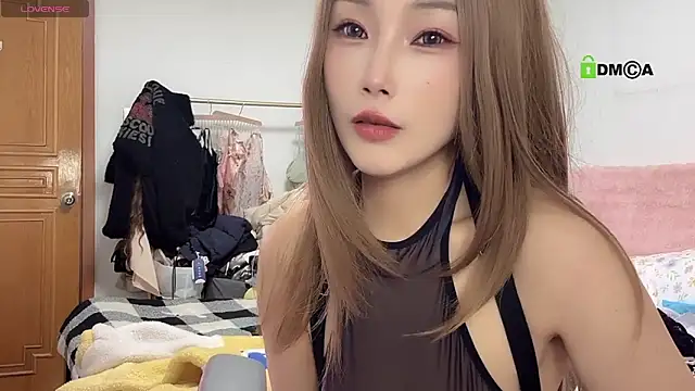 Snapshot of XinBaoa_156 chatting on 12/13/24, 01:44 XinBaoa 156 online show from 12/13/24, 01:44