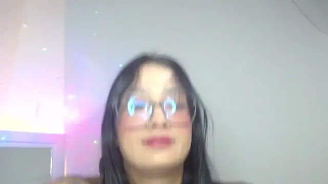 Snapshot of mariiana-diaz chatting on 06/02/26, 07:16 mariiana-diaz online show from 06/02/26, 07:16