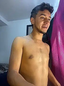 Snapshot of Kevin_Torres chatting on 12/06/24, 08:40 Kevin Torres online show from 12/06/24, 08:40