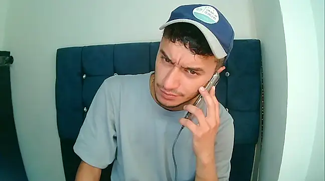 Snapshot of Kevin_Torres chatting on 01/13/25, 02:21 Kevin Torres online show from 01/13/25, 02:21