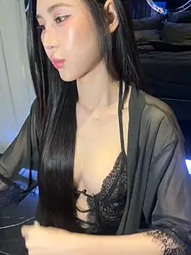 Snapshot of Almiraa68 chatting on 01/16/25, 02:41 Almiraa68 online show from 01/16/25, 02:41