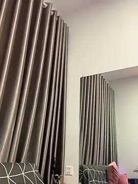 Snapshot of Almiraa68 chatting on 03/04/25, 02:53 Almiraa68 online show from 03/04/25, 02:53