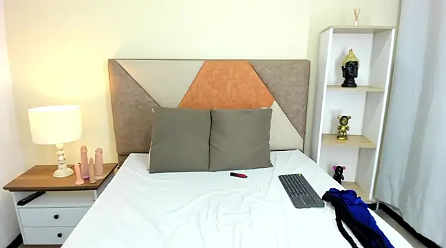 JennaCollins149 online show from 12/18/24, 11:19