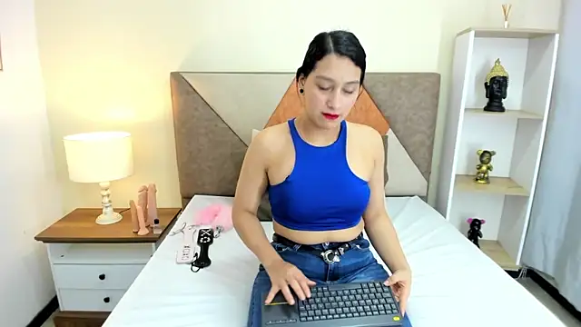 JennaCollins149 online show from 12/23/24, 10:23