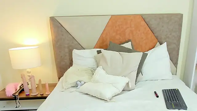 JennaCollins149 online show from 02/07/25, 08:10