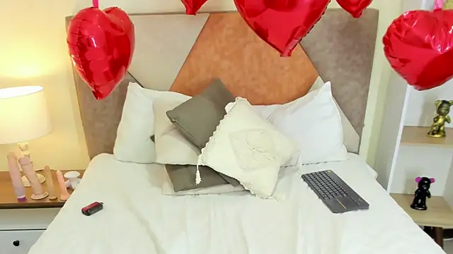 JennaCollins149 online show from 02/11/25, 09:25