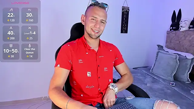 Snapshot of Damon_Bakert chatting on 09/30/25, 06:46 Damon Bakert online show from 09/30/25, 06:46