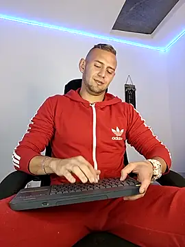 Snapshot of Damon_Bakert chatting on 10/03/25, 03:31 Damon Bakert online show from 10/03/25, 03:31