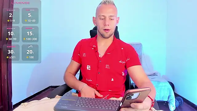 Snapshot of Damon_Bakert chatting on 01/16/26, 04:44 Damon Bakert online show from 01/16/26, 04:44