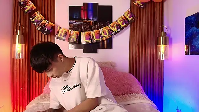 Steev Novoa online show from 10/24/25, 07:10