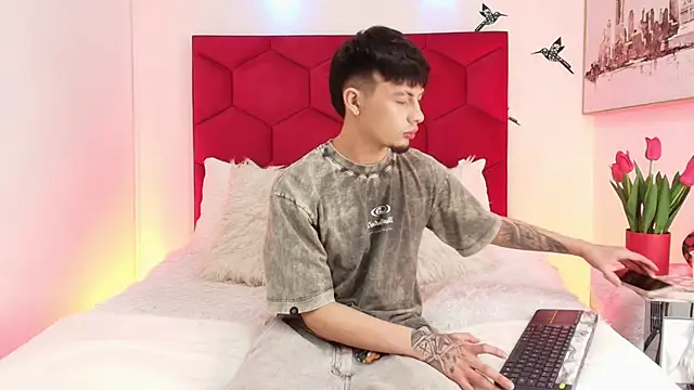 Steev Novoa online show from 02/06/26, 05:34