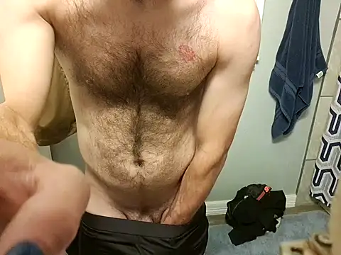 Snapshot of bigdickdaddy2184 chatting on 12/10/24, 04:24 bigdickdaddy2184 online show from 12/10/24, 04:24