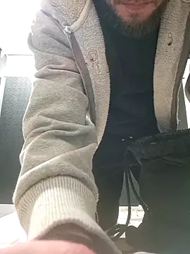 Snapshot of bigdickdaddy2184 chatting on 03/02/25, 11:07 bigdickdaddy2184 online show from 03/02/25, 11:07