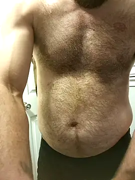 Snapshot of bigdickdaddy2184 chatting on 03/14/25, 08:32 bigdickdaddy2184 online show from 03/14/25, 08:32