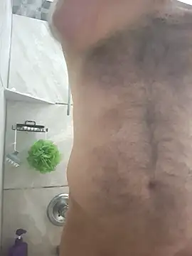 Snapshot of bigdickdaddy2184 chatting on 10/18/25, 06:48 bigdickdaddy2184 online show from 10/18/25, 06:48