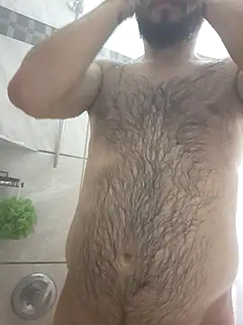 Snapshot of bigdickdaddy2184 chatting on 10/29/25, 11:34 bigdickdaddy2184 online show from 10/29/25, 11:34