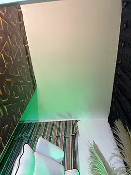 lenny boobs online show from 10/09/25, 02:09