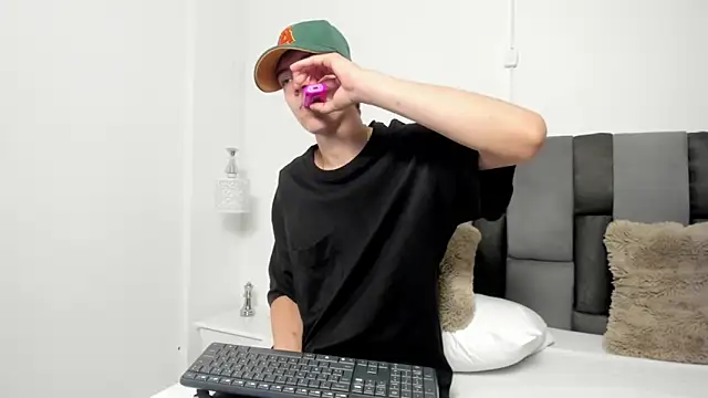 Dei v 48 online show from 02/13/25, 07:52