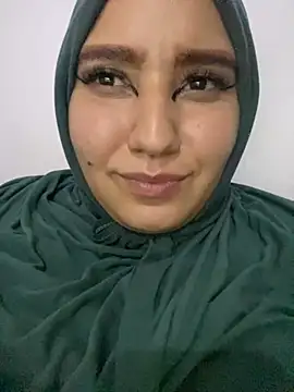 Snapshot of hannahayat chatting on 12/19/24, 02:56 hannahayat online show from 12/19/24, 02:56