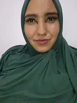 Snapshot of hannahayat chatting on 12/19/24, 10:53 hannahayat online show from 12/19/24, 10:53